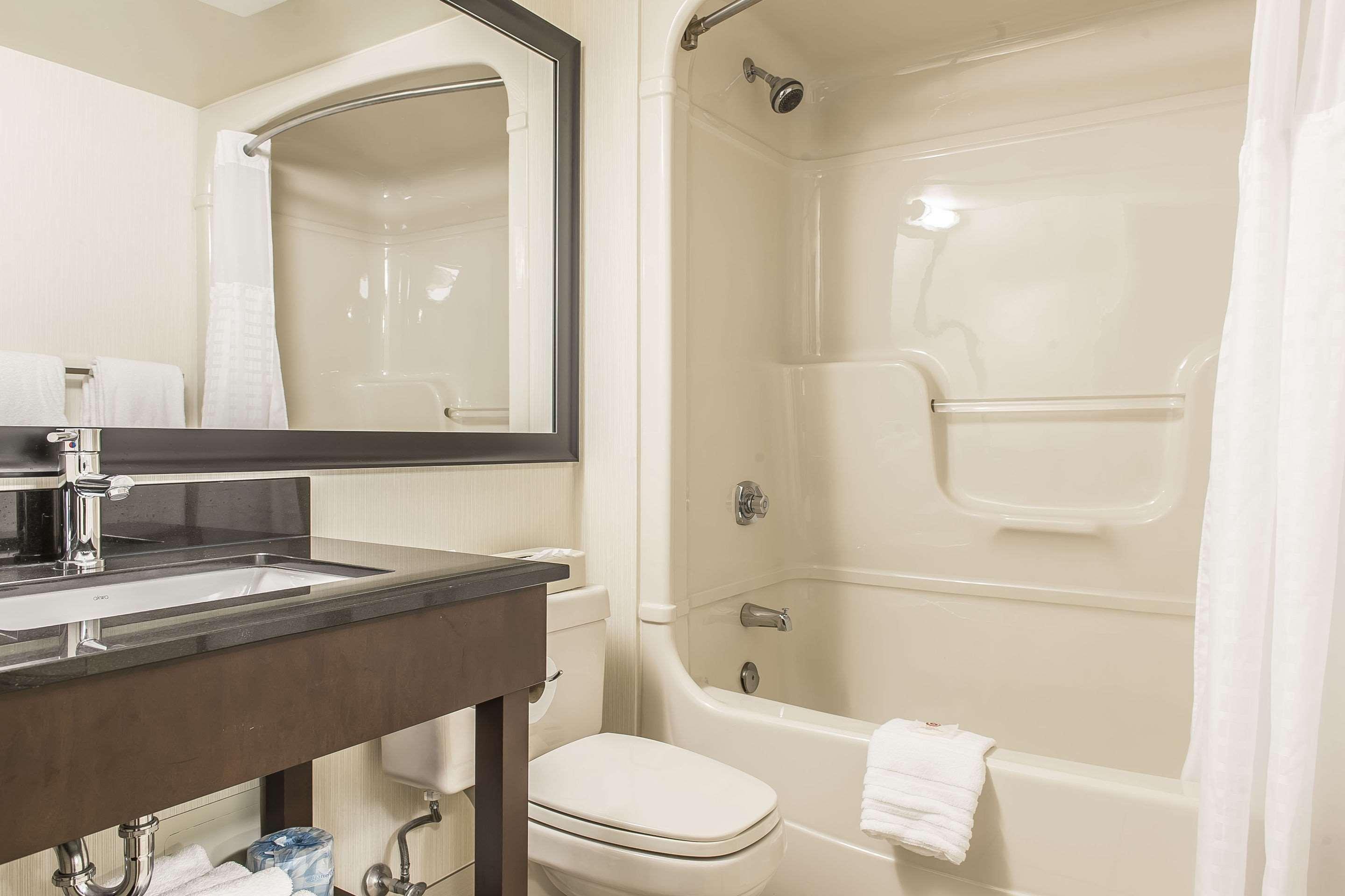 Comfort Inn 3*